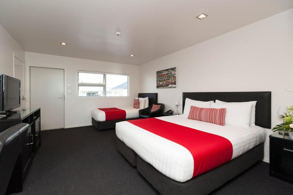 The Dawson Motel New Plymouth Exterior photo