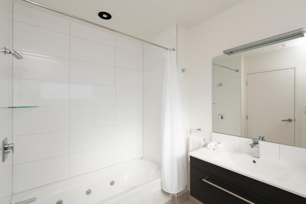 The Dawson Motel New Plymouth Room photo